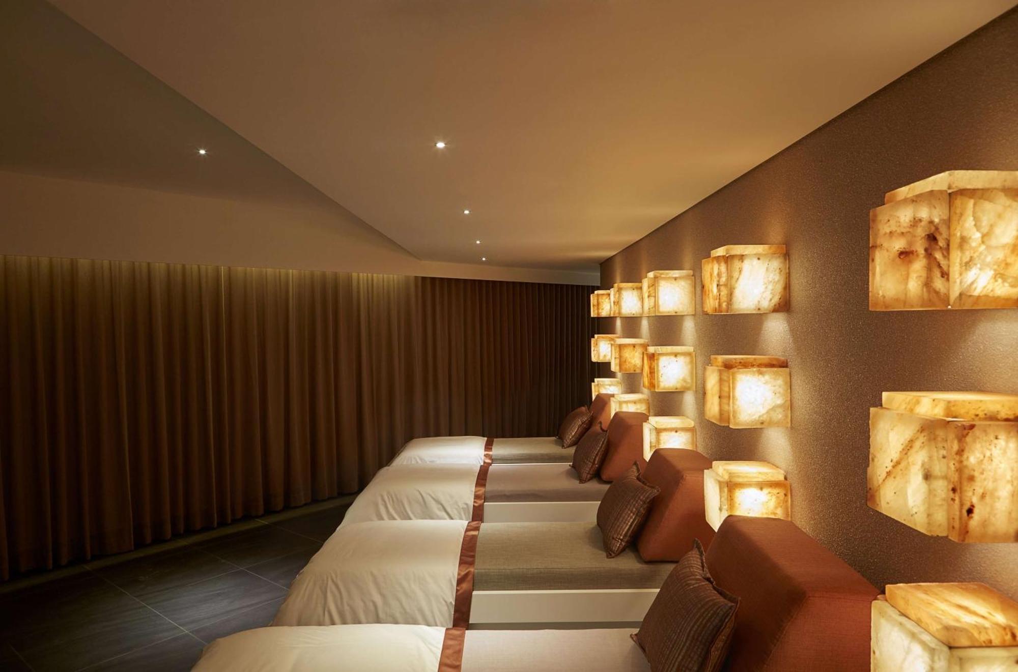 Radisson Collection Hotel, Waterfront Hotel 5*